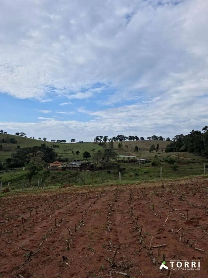 Fazenda à venda de 87 ha em Botucatu, SP, Brasil