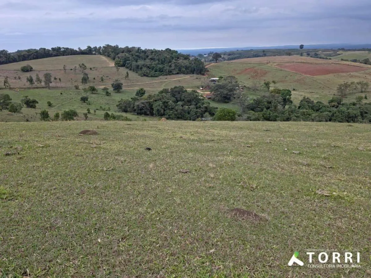 Fazenda à venda de 87 ha em Botucatu, SP, Brasil