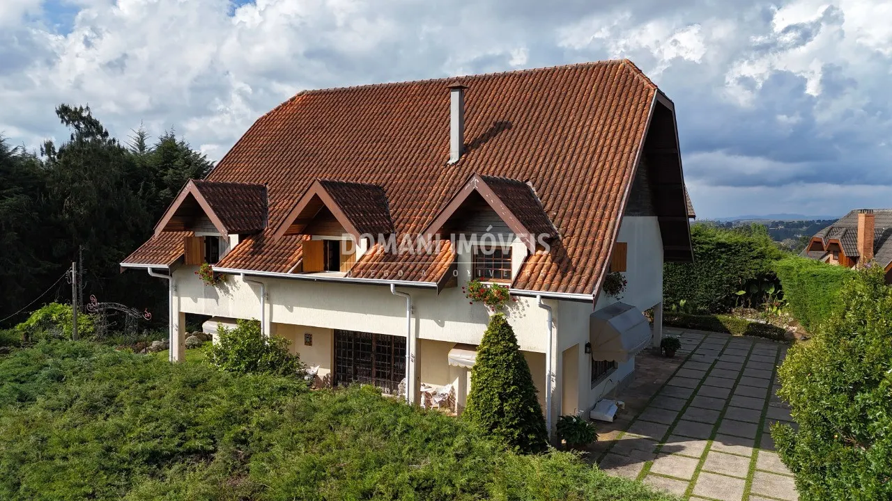 Casa à venda de 1.580 m² em Campos do Jordão, SP, Brasil