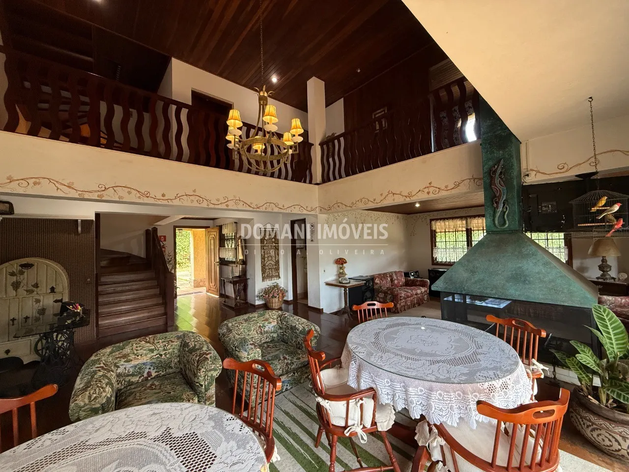 Casa à venda de 1.580 m² em Campos do Jordão, SP, Brasil