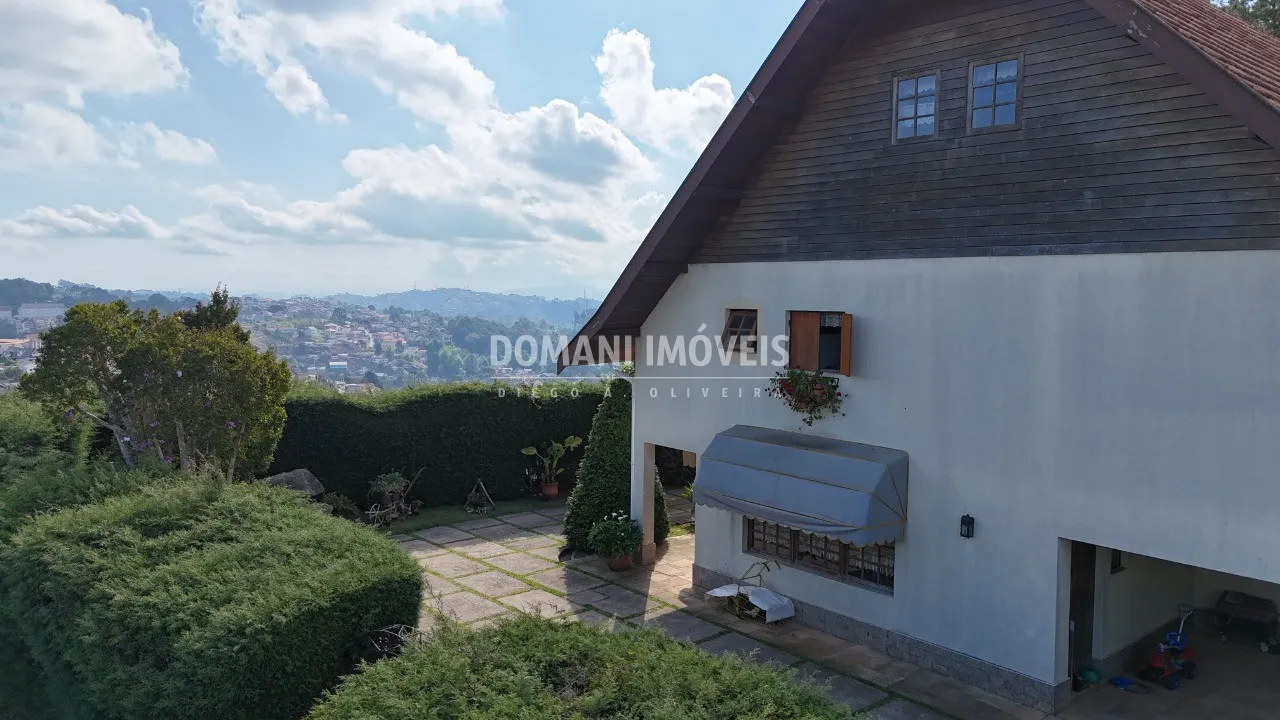 Casa à venda de 1.580 m² em Campos do Jordão, SP, Brasil