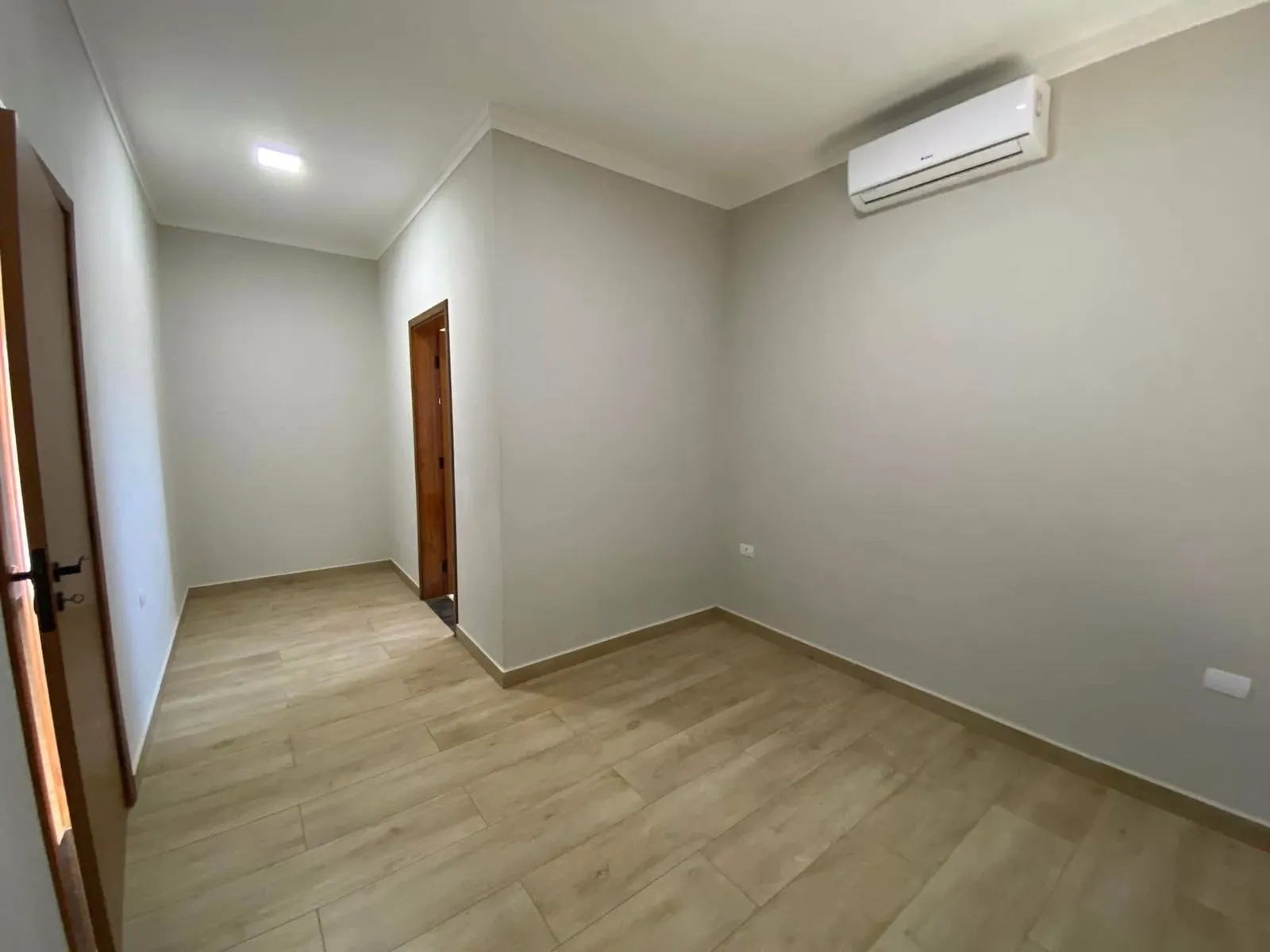 Casa à venda de 180 m² em Americana, SP, Brasil