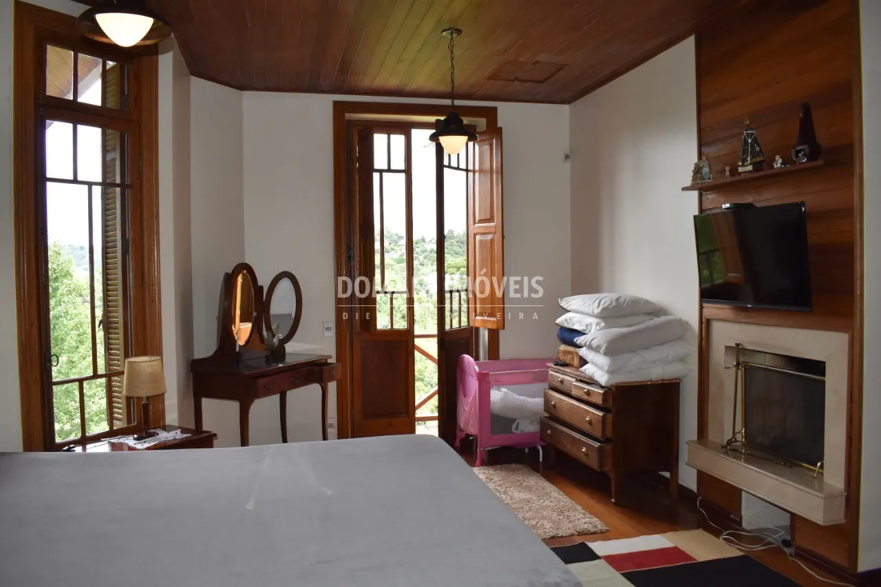 Casa à venda de 5.445 m² em Campos do Jordão, SP, Brasil