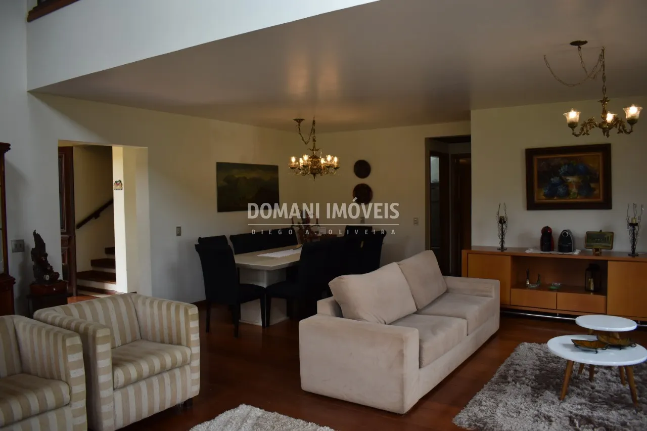 Casa à venda de 5.445 m² em Campos do Jordão, SP, Brasil