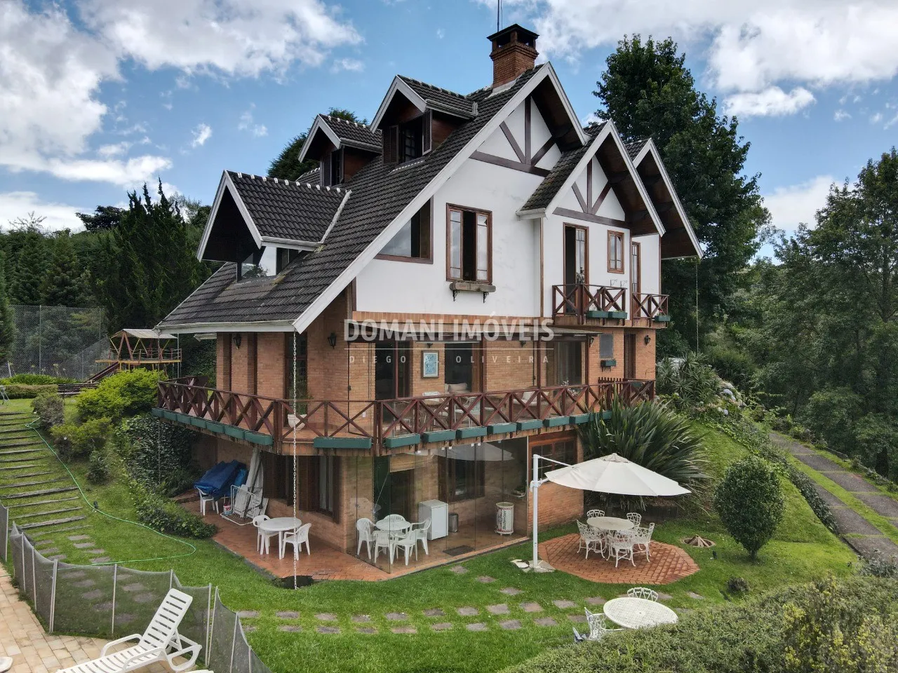 Casa à venda de 5.445 m² em Campos do Jordão, SP, Brasil