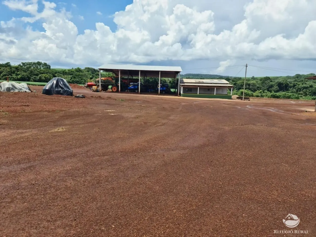 Fazenda à venda de 1.349 ha em Primavera do Leste, MT, Brasil