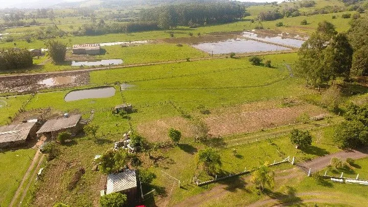 Chácara à venda de 4.400 m² em Rolante, RS, Brasil