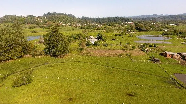 Chácara à venda de 4.400 m² em Rolante, RS, Brasil