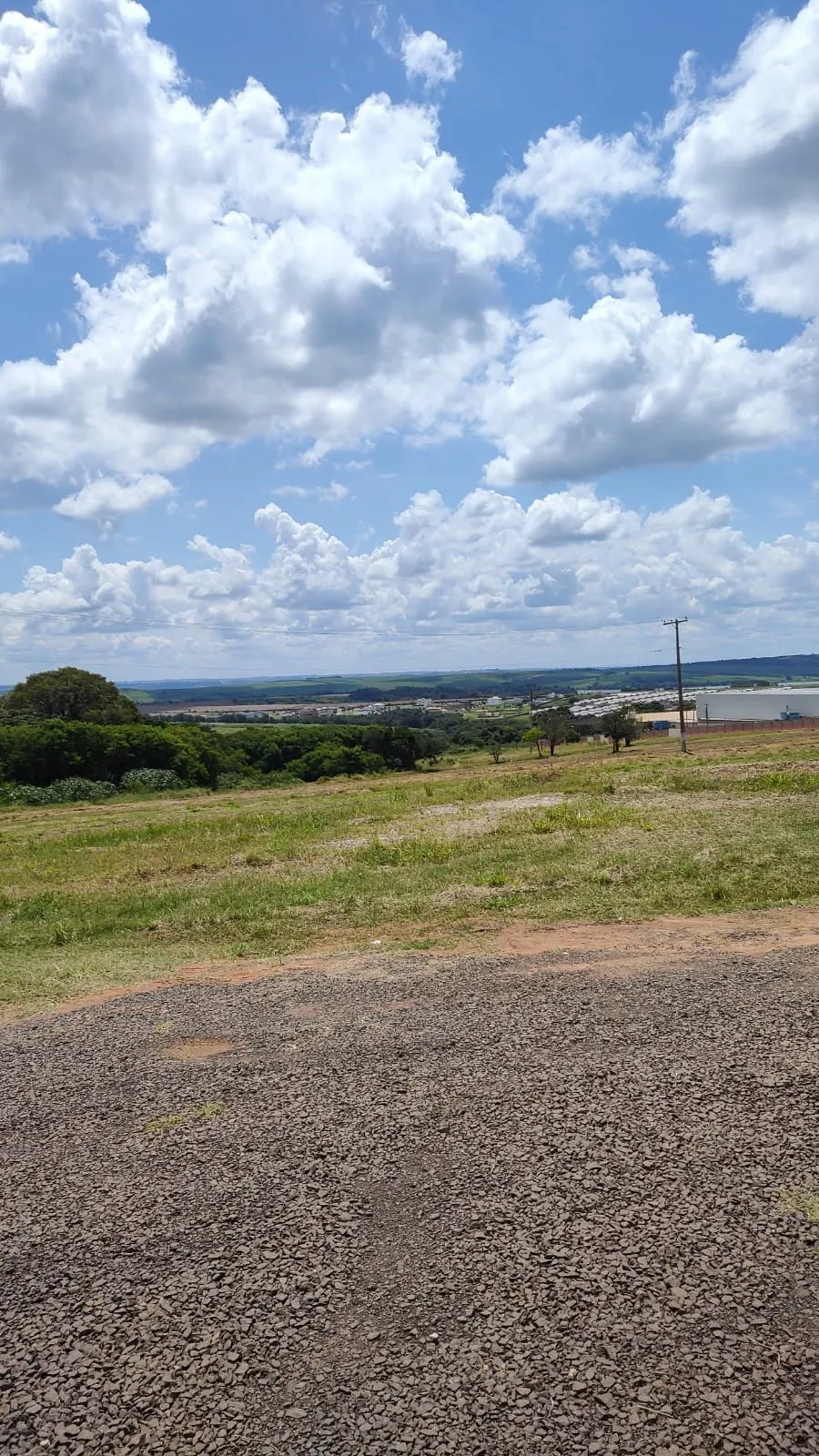 Terreno à venda de 220 m² em Americana, SP, Brasil