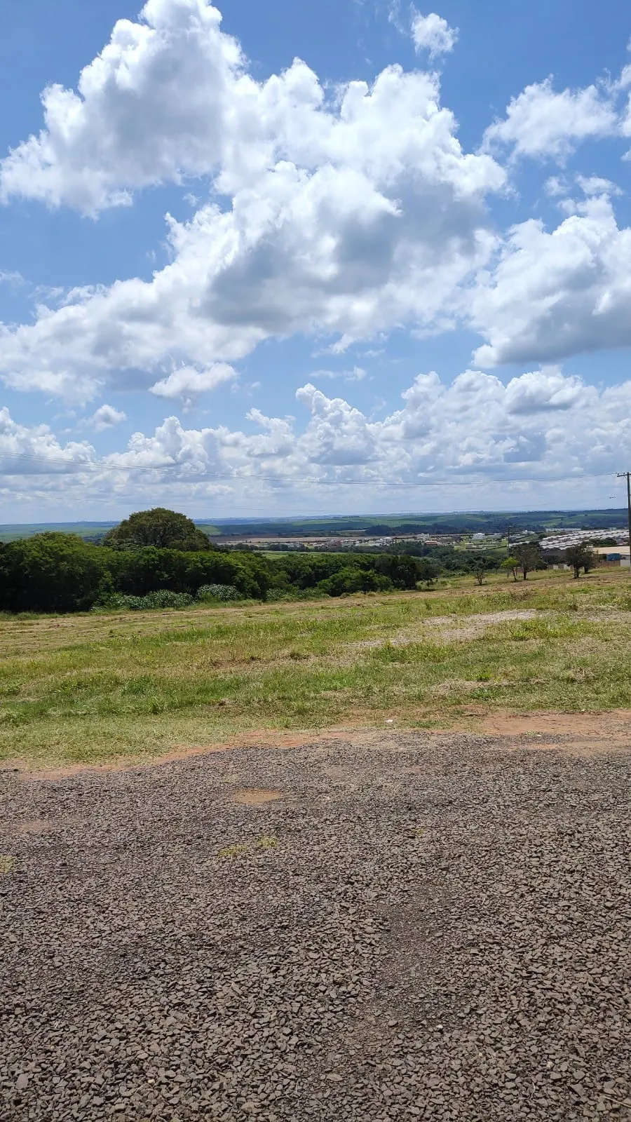 Terreno à venda de 220 m² em Americana, SP, Brasil