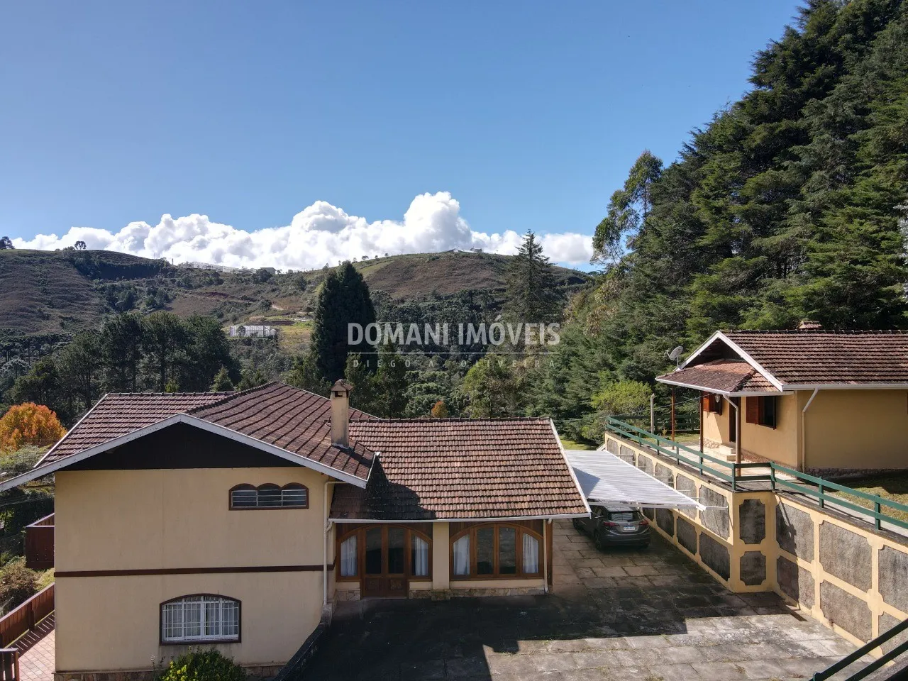 Casa à venda de 2.650 m² em Campos do Jordão, SP, Brasil