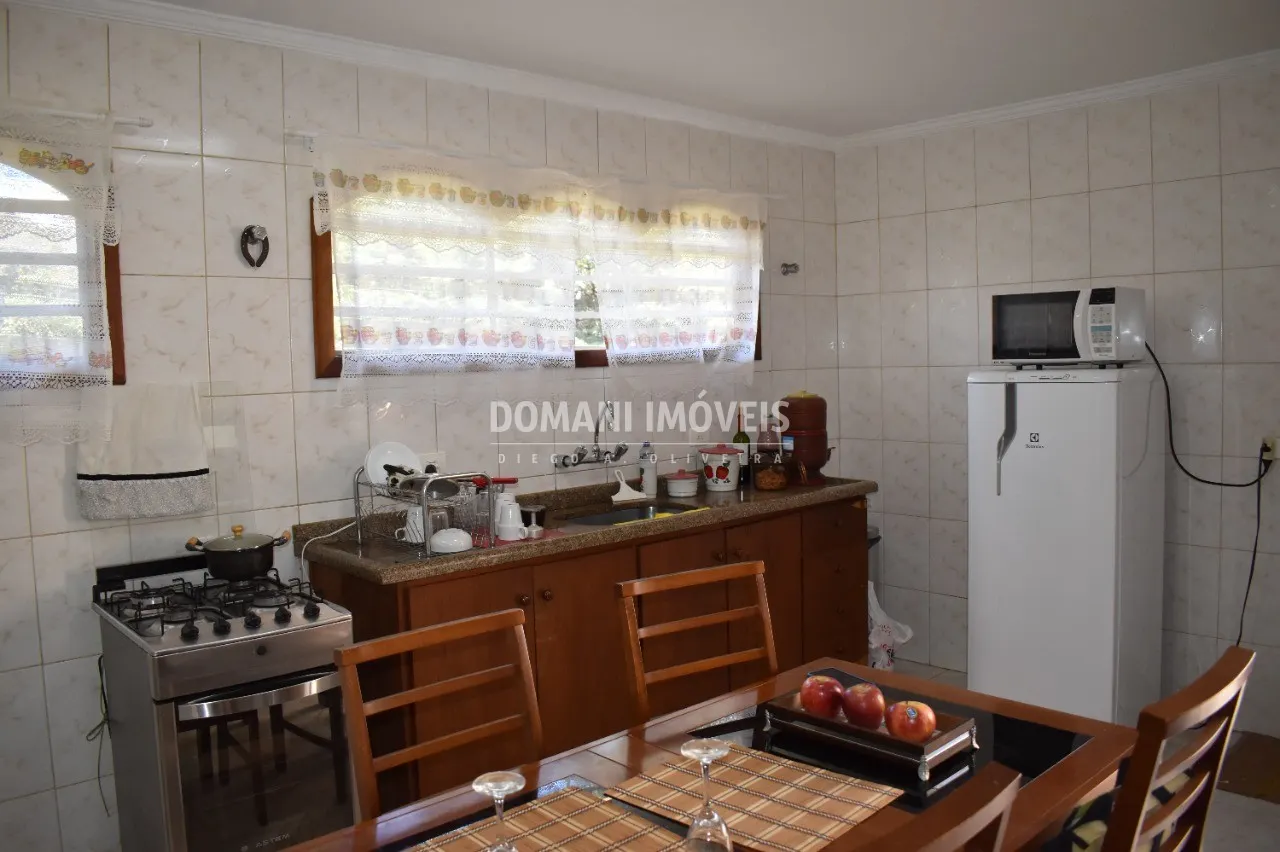 Casa à venda de 2.650 m² em Campos do Jordão, SP, Brasil