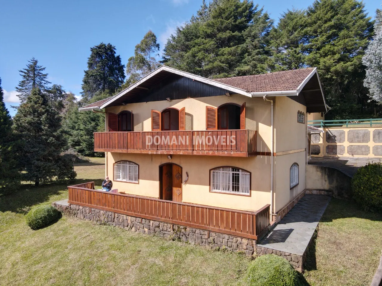 Casa à venda de 2.650 m² em Campos do Jordão, SP, Brasil