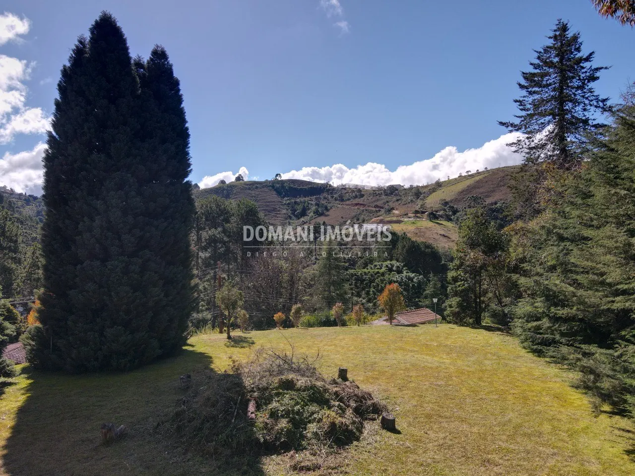 Casa à venda de 2.650 m² em Campos do Jordão, SP, Brasil
