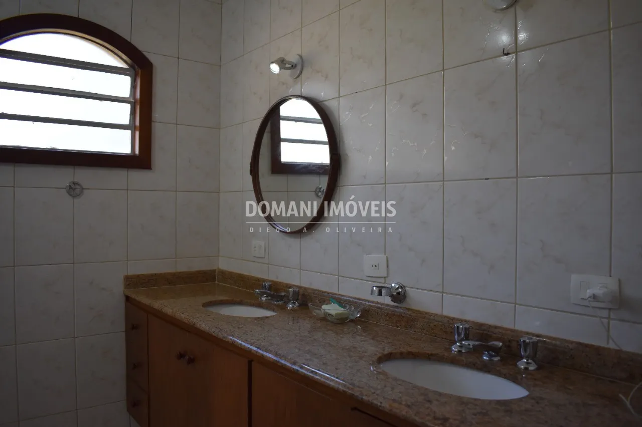 Casa à venda de 2.650 m² em Campos do Jordão, SP, Brasil