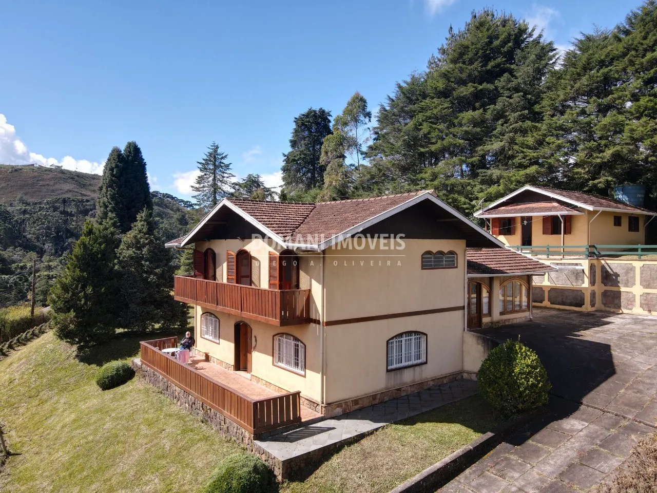Casa à venda de 2.650 m² em Campos do Jordão, SP, Brasil
