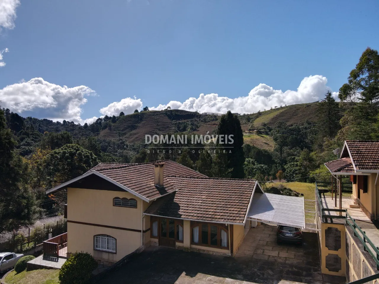 Casa à venda de 2.650 m² em Campos do Jordão, SP, Brasil