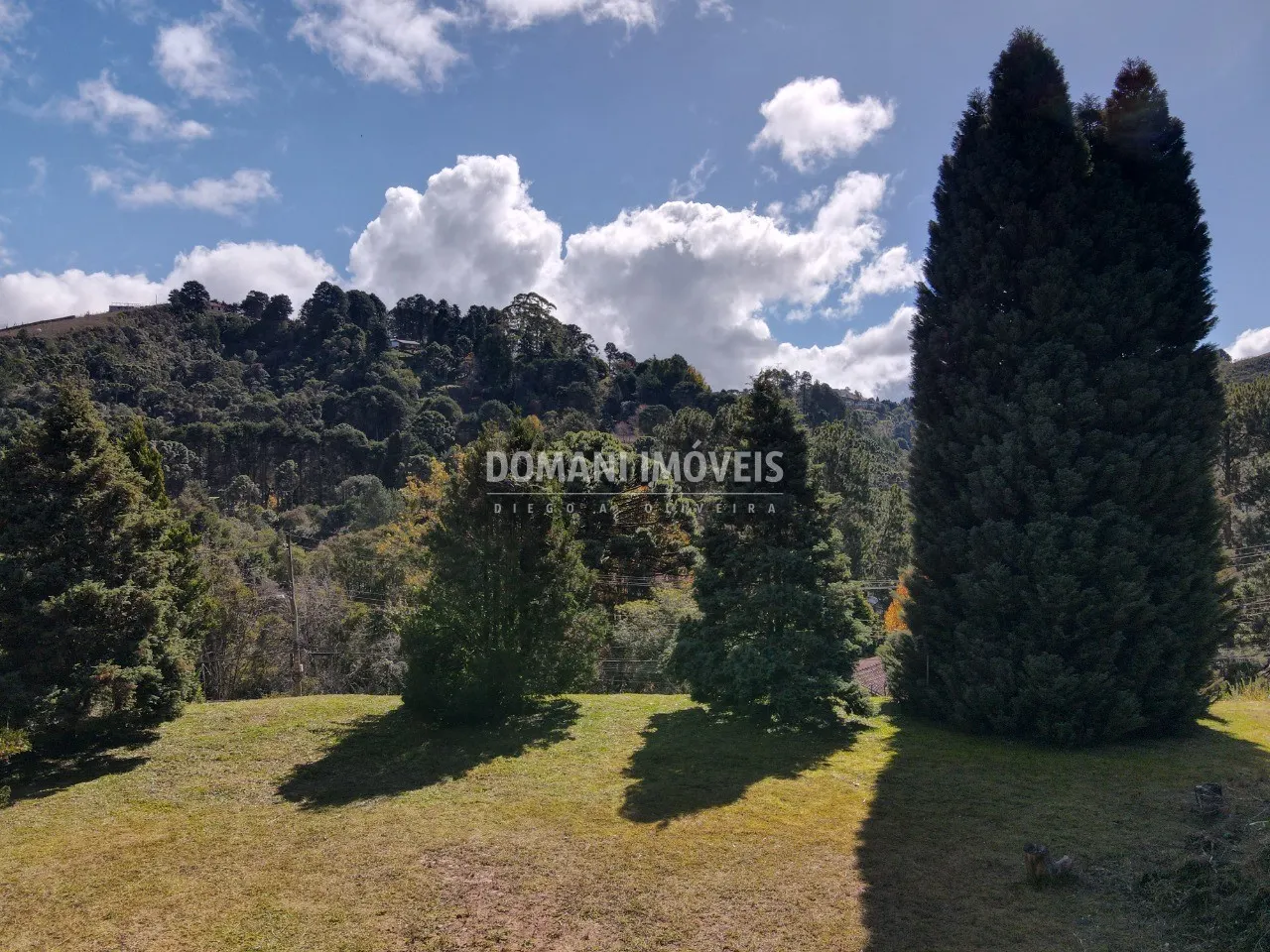 Casa à venda de 2.650 m² em Campos do Jordão, SP, Brasil