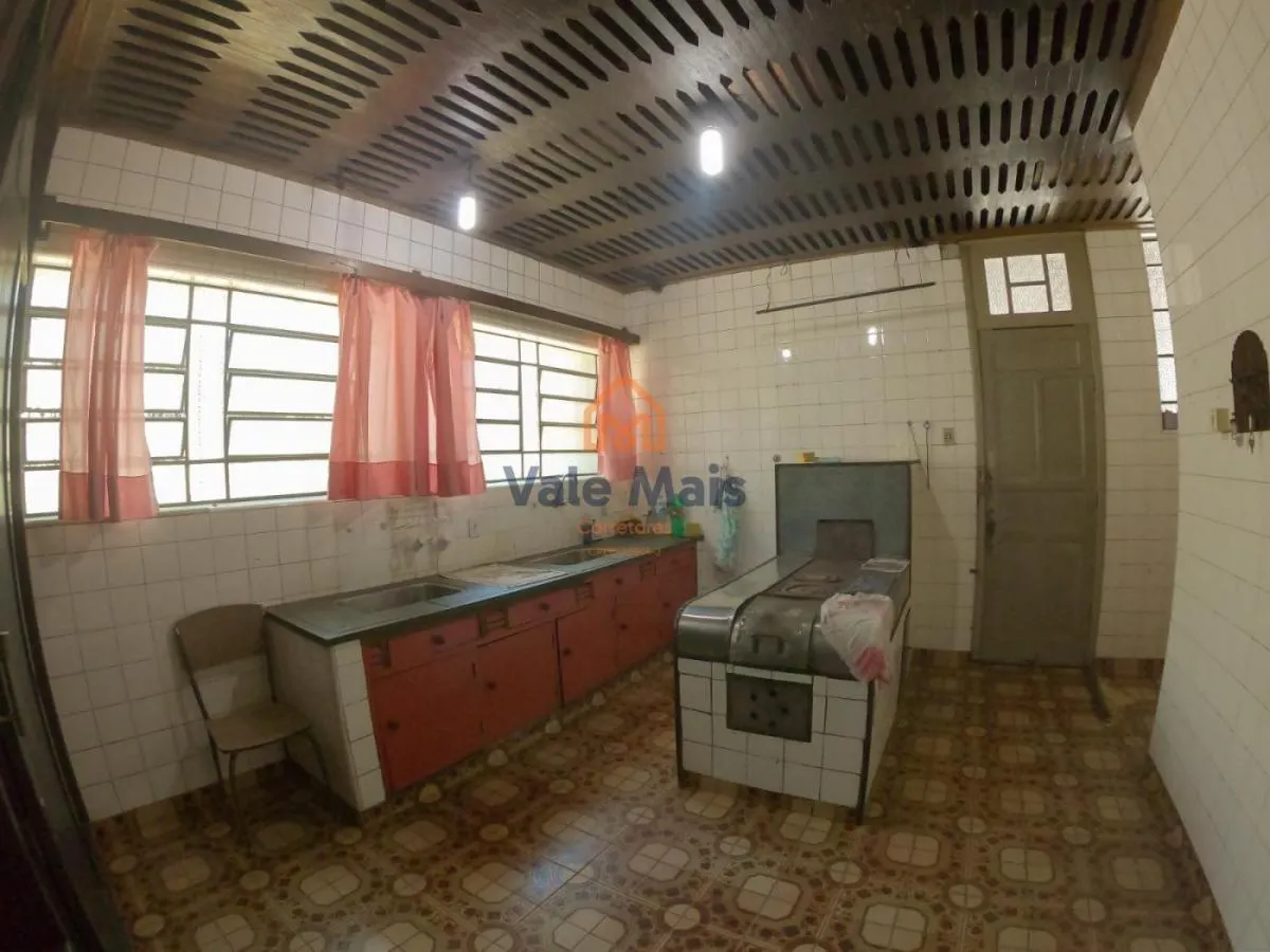 Small farm for sale of 9 acres in Cruzeiro, SP, Brazil