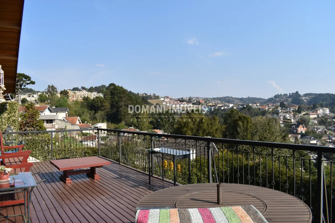 Casa à venda de 1.120 m² em Campos do Jordão, SP, Brasil