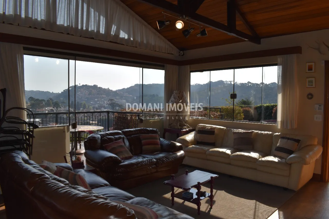 Casa à venda de 1.120 m² em Campos do Jordão, SP, Brasil