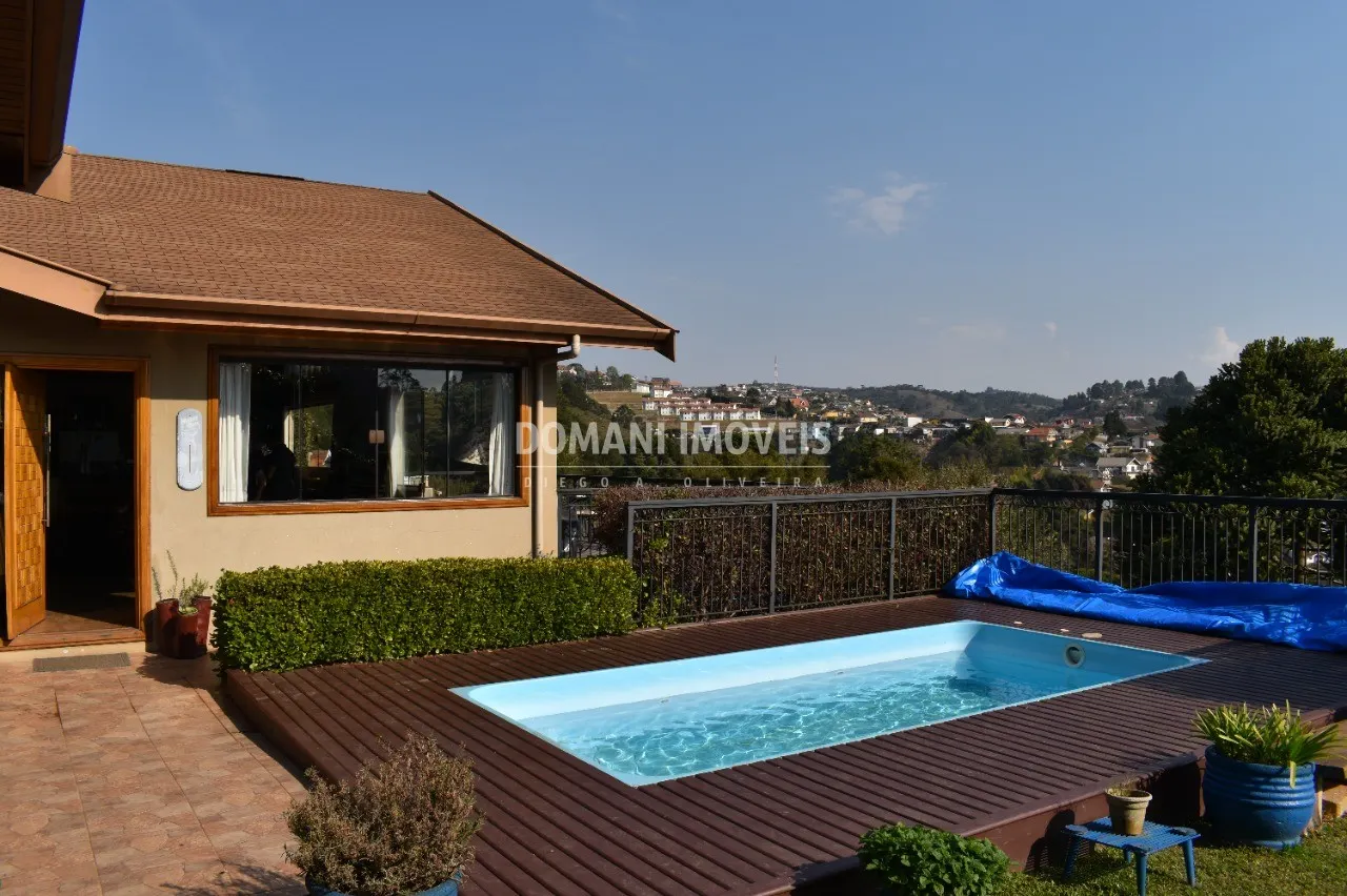 Casa à venda de 1.120 m² em Campos do Jordão, SP, Brasil