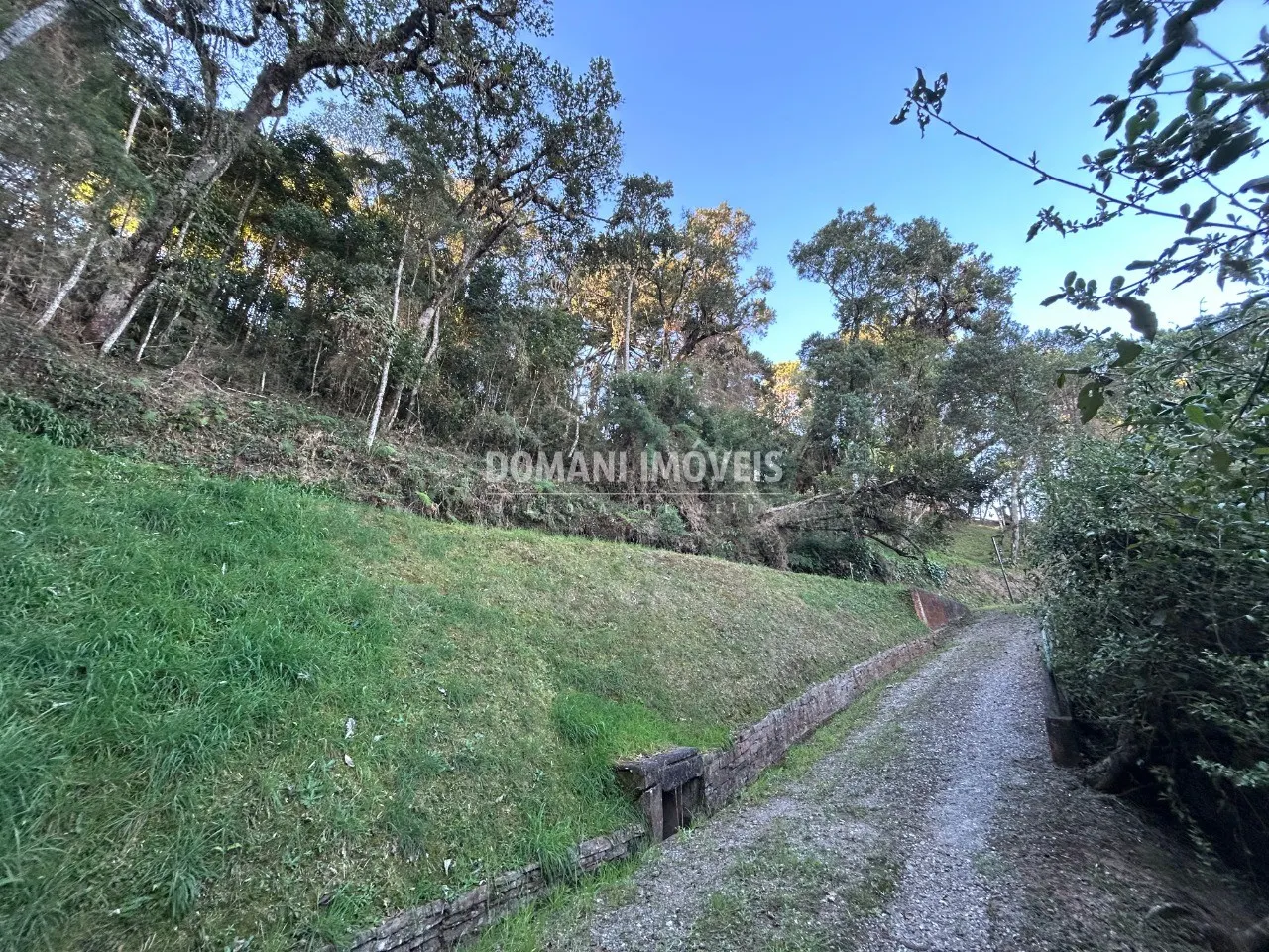 Terreno à venda de 1.535 m² em Campos do Jordão, SP, Brasil
