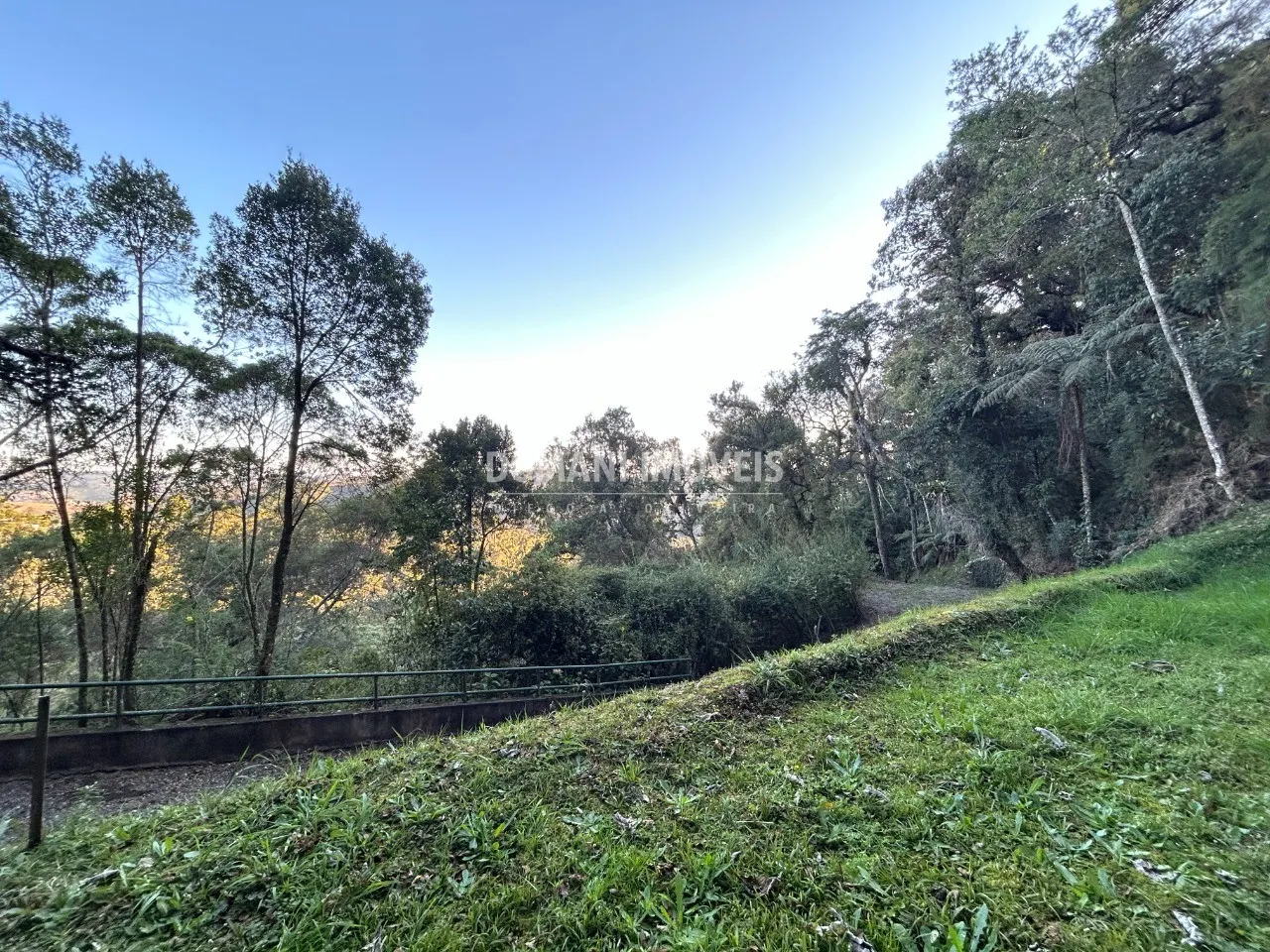 Terreno à venda de 1.535 m² em Campos do Jordão, SP, Brasil
