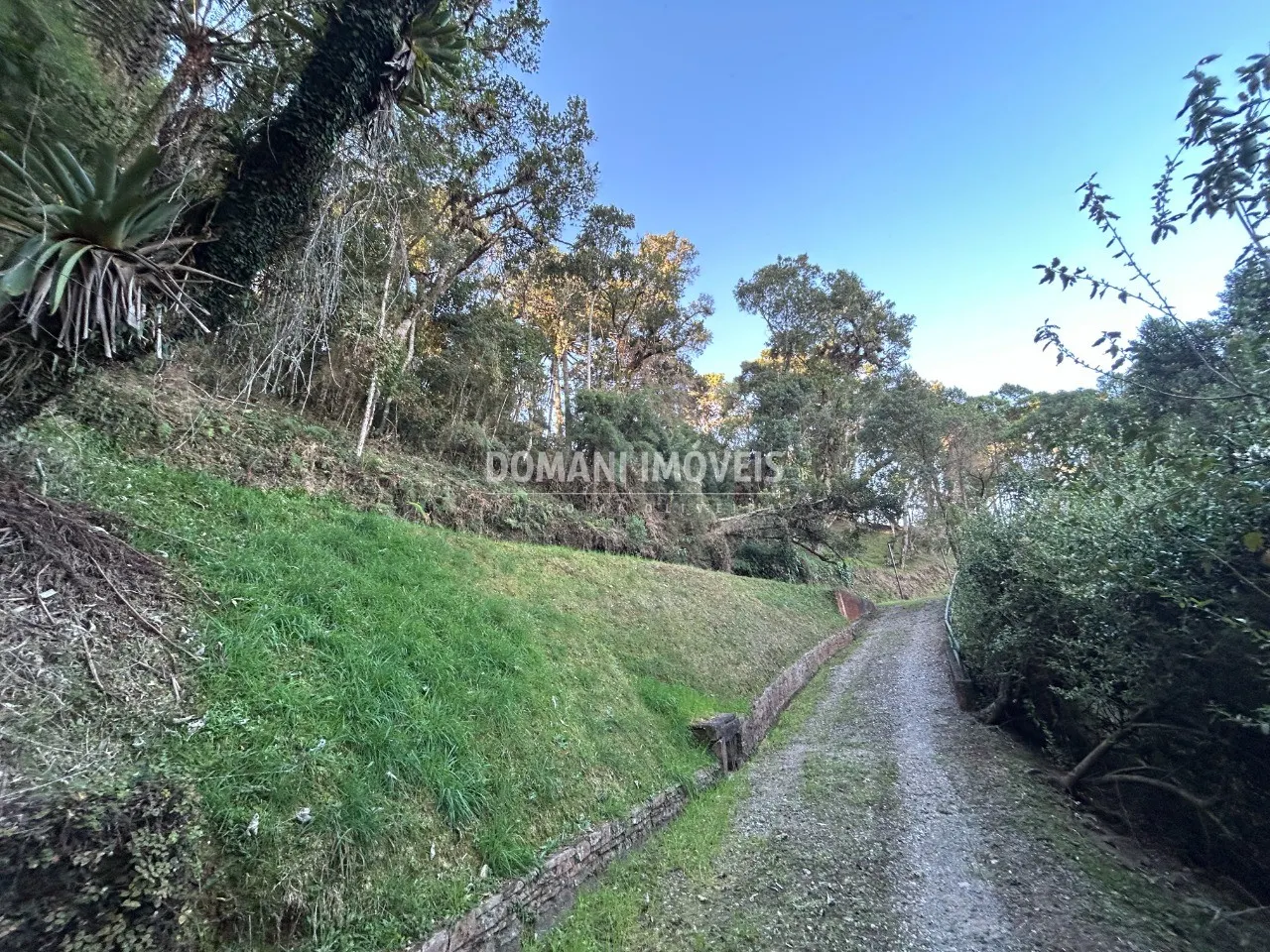 Terreno à venda de 1.535 m² em Campos do Jordão, SP, Brasil