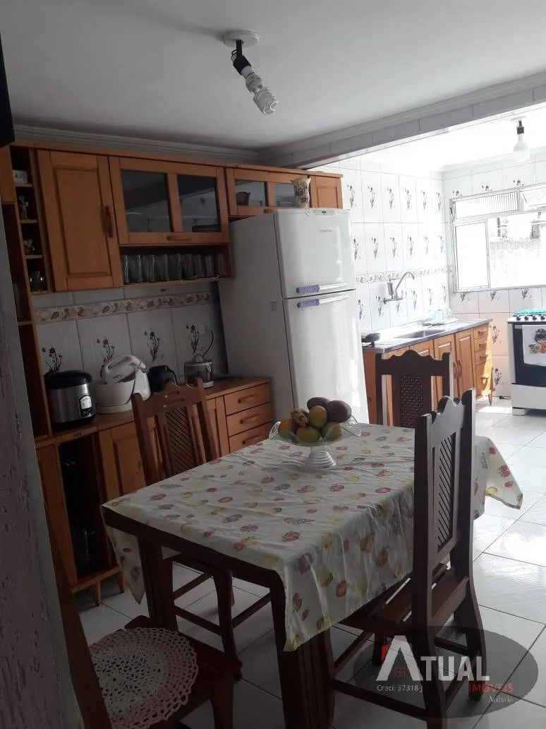Casa à venda de 350 m² em Itaquaquecetuba, SP, Brasil