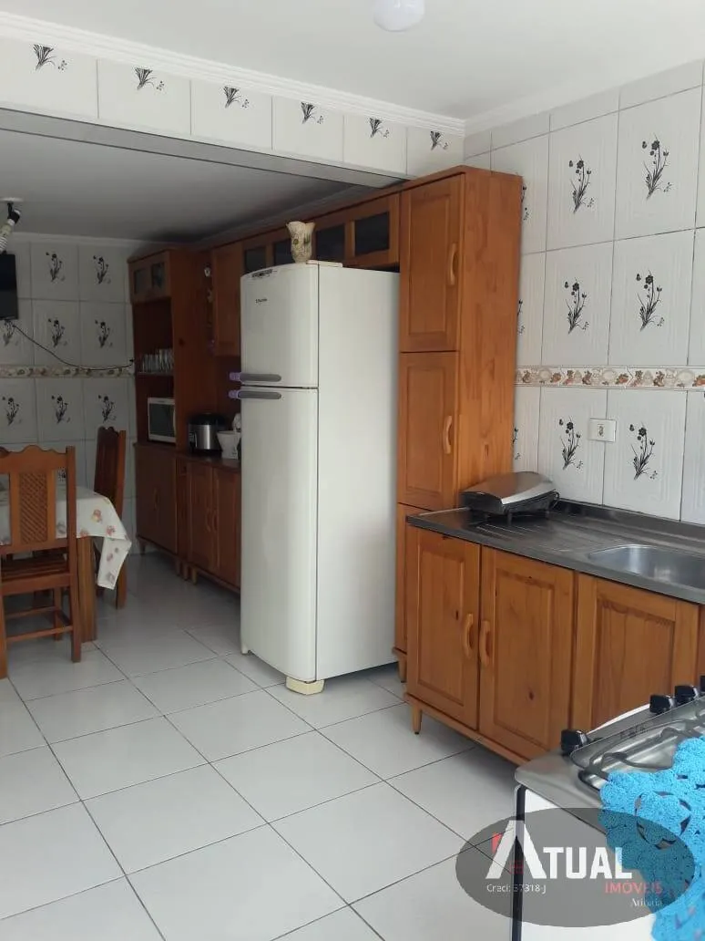 Casa à venda de 350 m² em Itaquaquecetuba, SP, Brasil