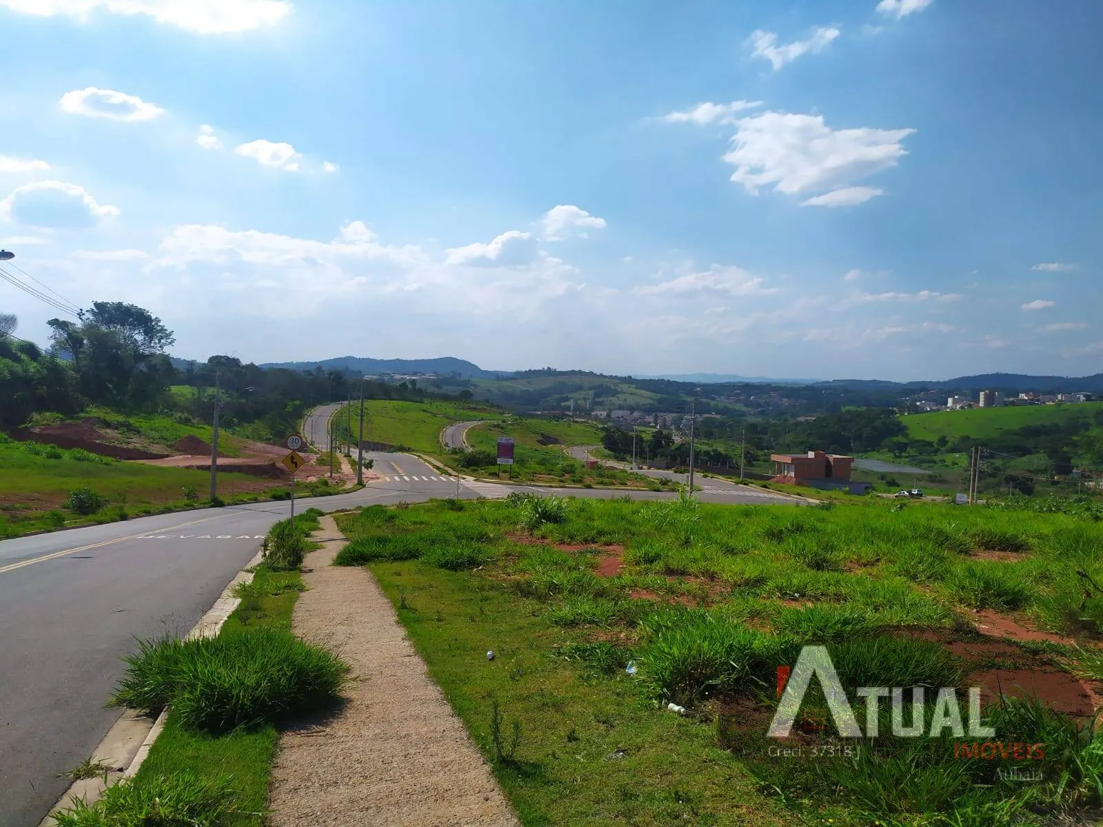 Terreno à venda de 191 m² em Atibaia, SP, Brasil