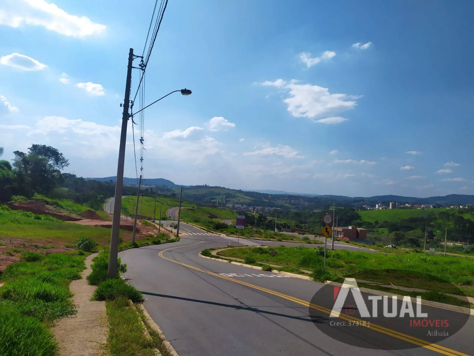 Terreno à venda de 191 m² em Atibaia, SP, Brasil