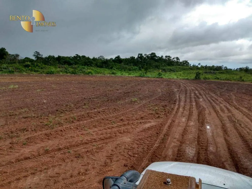Fazenda à venda de 1.600 ha em Rosário Oeste, MT, Brasil
