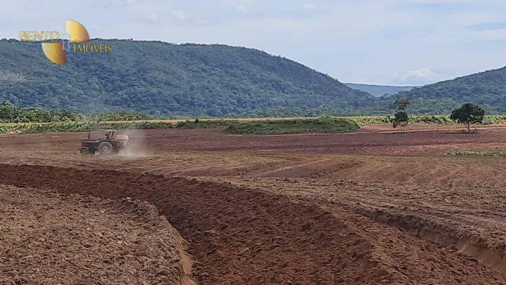 Fazenda à venda de 1.600 ha em Rosário Oeste, MT, Brasil