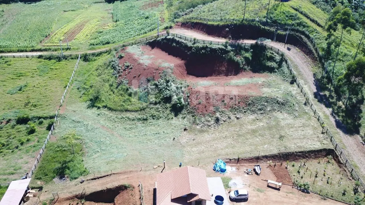 Fazenda à venda de 2.234 m² em Canelinha, SC, Brasil