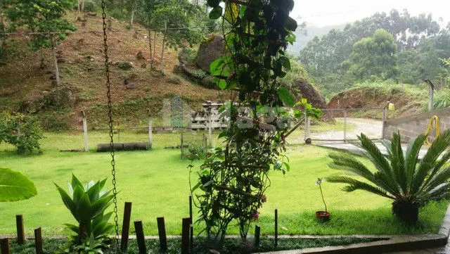 Fazenda à venda de 3 ha em Camboriú, SC, Brasil