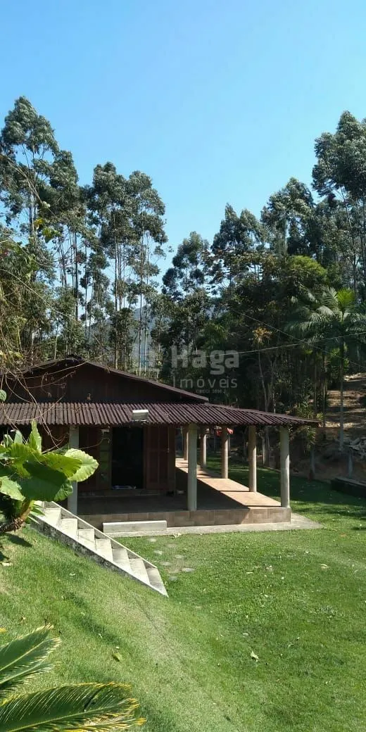 Fazenda à venda de 3 ha em Camboriú, SC, Brasil