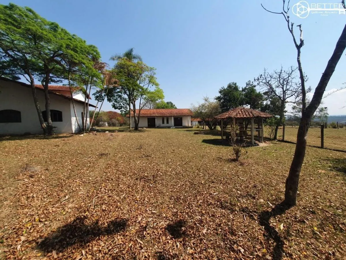 Fazenda à venda de 112 ha em Angatuba, SP, Brasil
