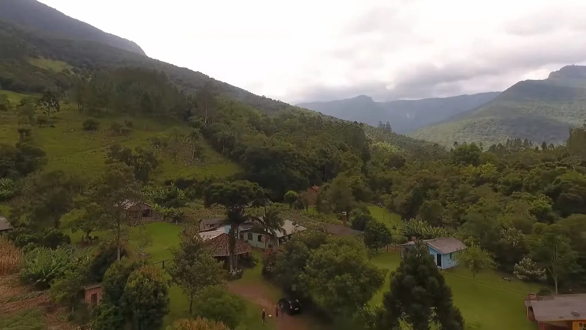 Sítio à venda e para Arrendar de 23 ha em Maquiné, RS, Brasil
