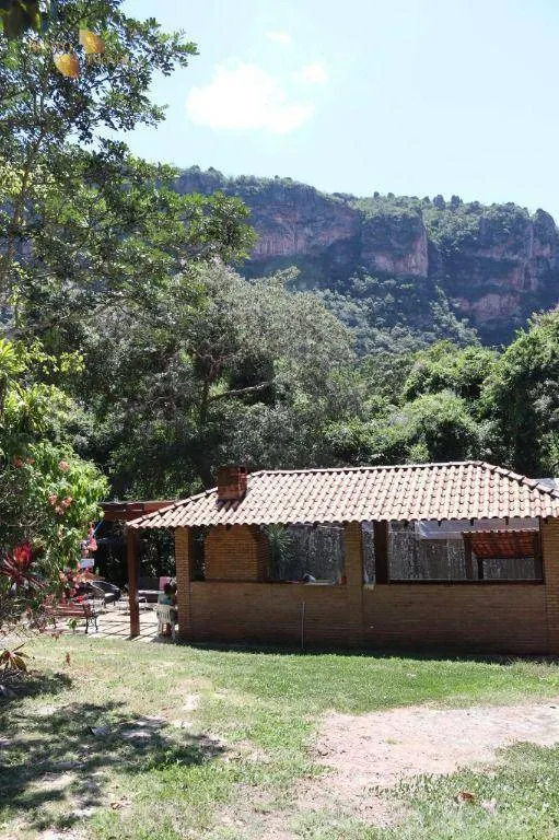 Chácara à venda de 5 ha em Chapada dos Guimarães, MT, Brasil