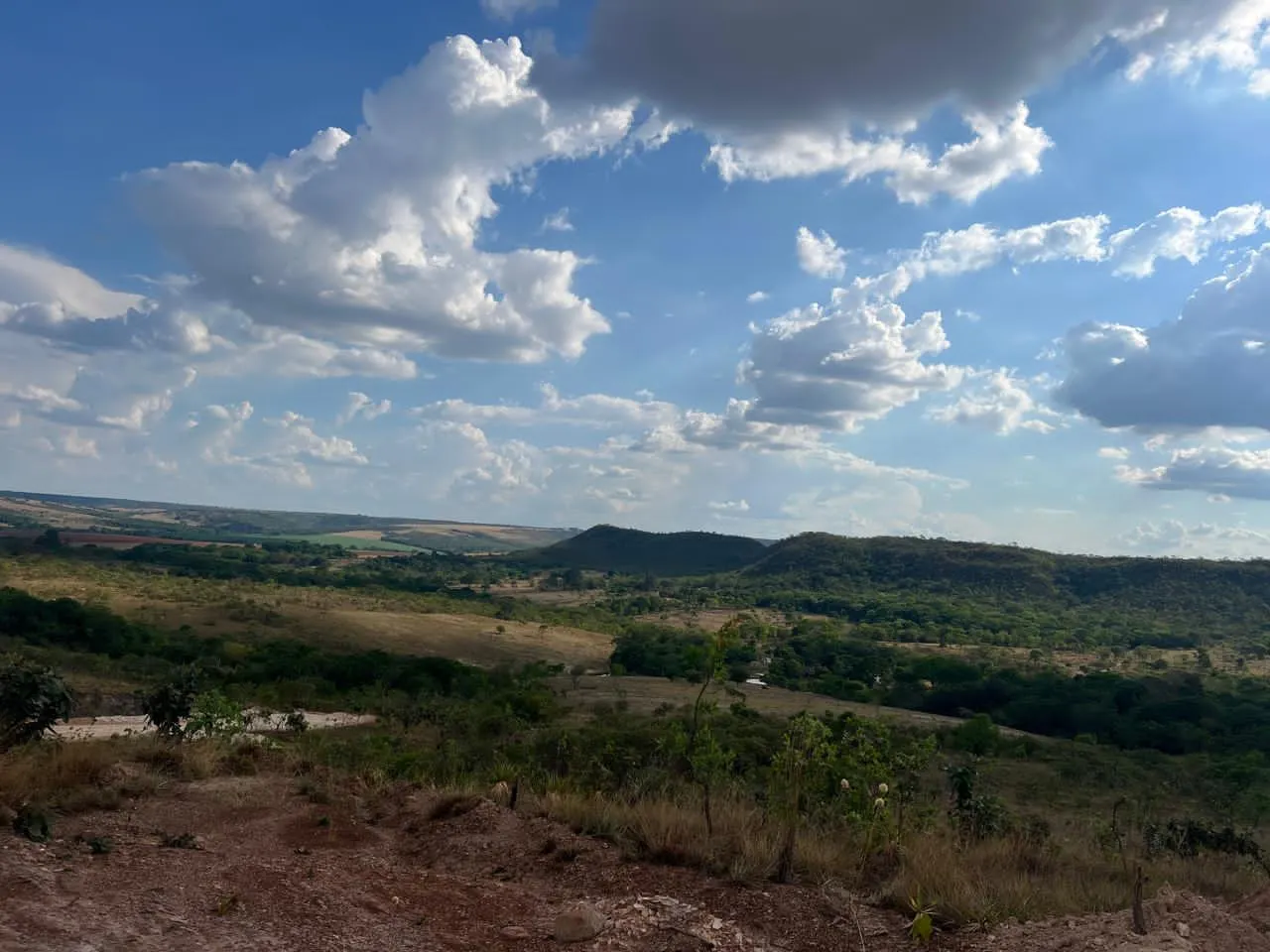 Terreno à venda de 2 ha em Santo Antônio do Descoberto, GO, Brasil