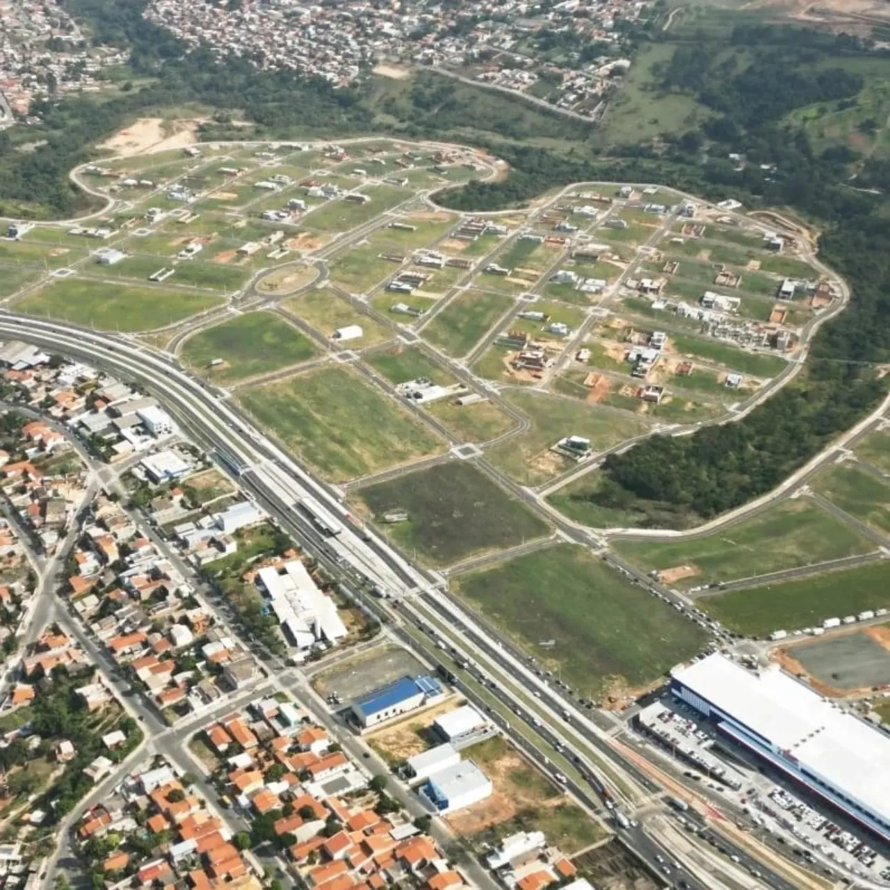 Terreno à venda de 250 m² em Campinas, SP, Brasil