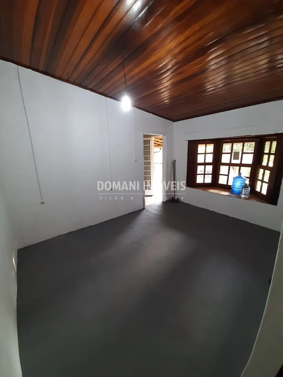 Casa à venda de 2.820 m² em Valinhos, SP, Brasil
