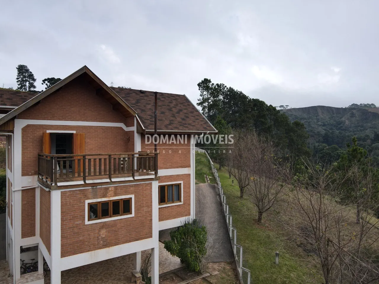 Casa à venda de 432 m² em Campos do Jordão, SP, Brasil