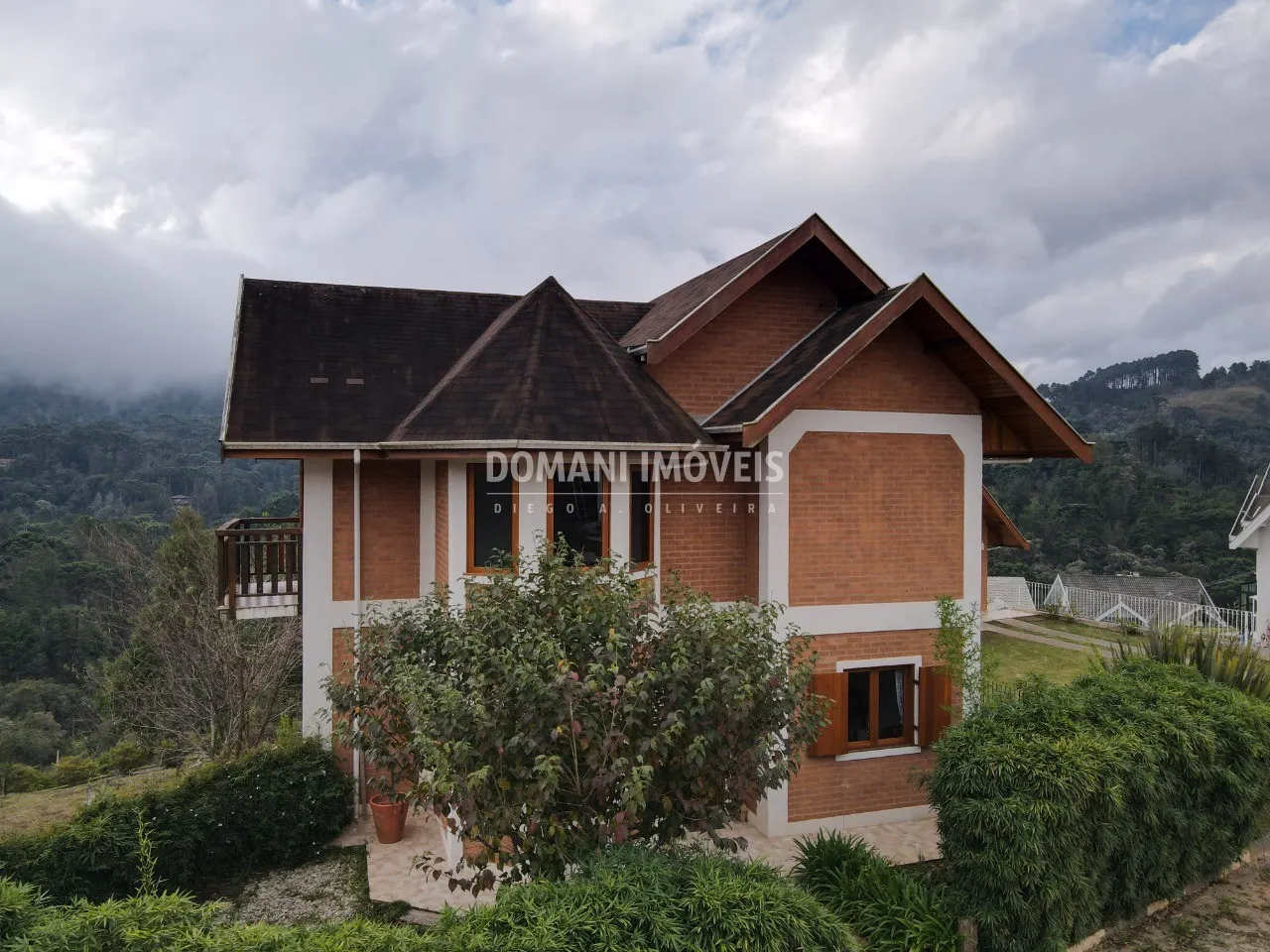Casa à venda de 432 m² em Campos do Jordão, SP, Brasil