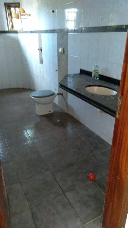 Casa à venda de 450 m² em Várzea Grande, MT, Brasil