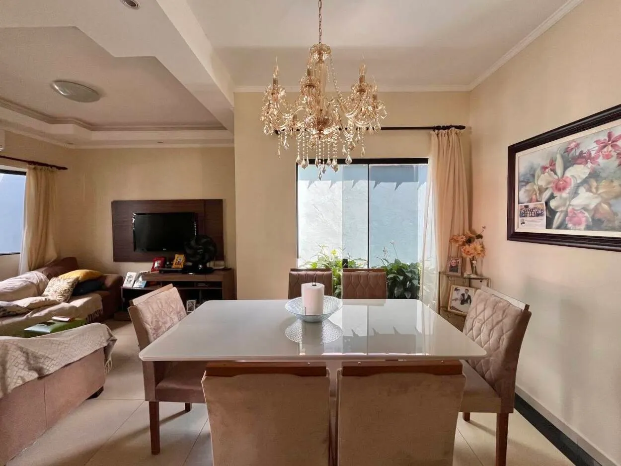 Casa à venda de 200 m² em Piraju, SP, Brasil