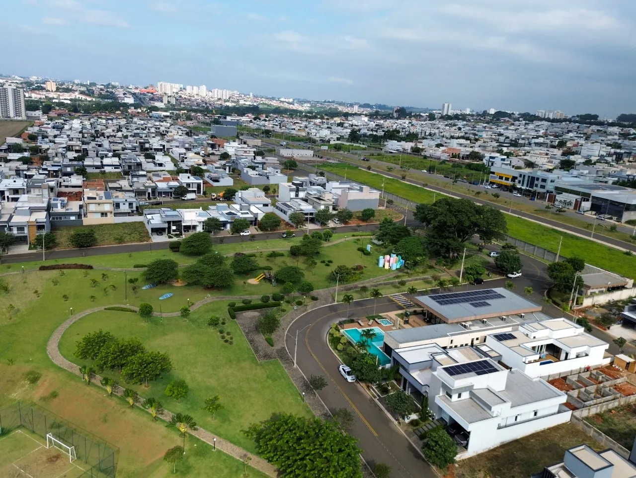 Terreno à venda de 250 m² em Hortolândia, SP, Brasil