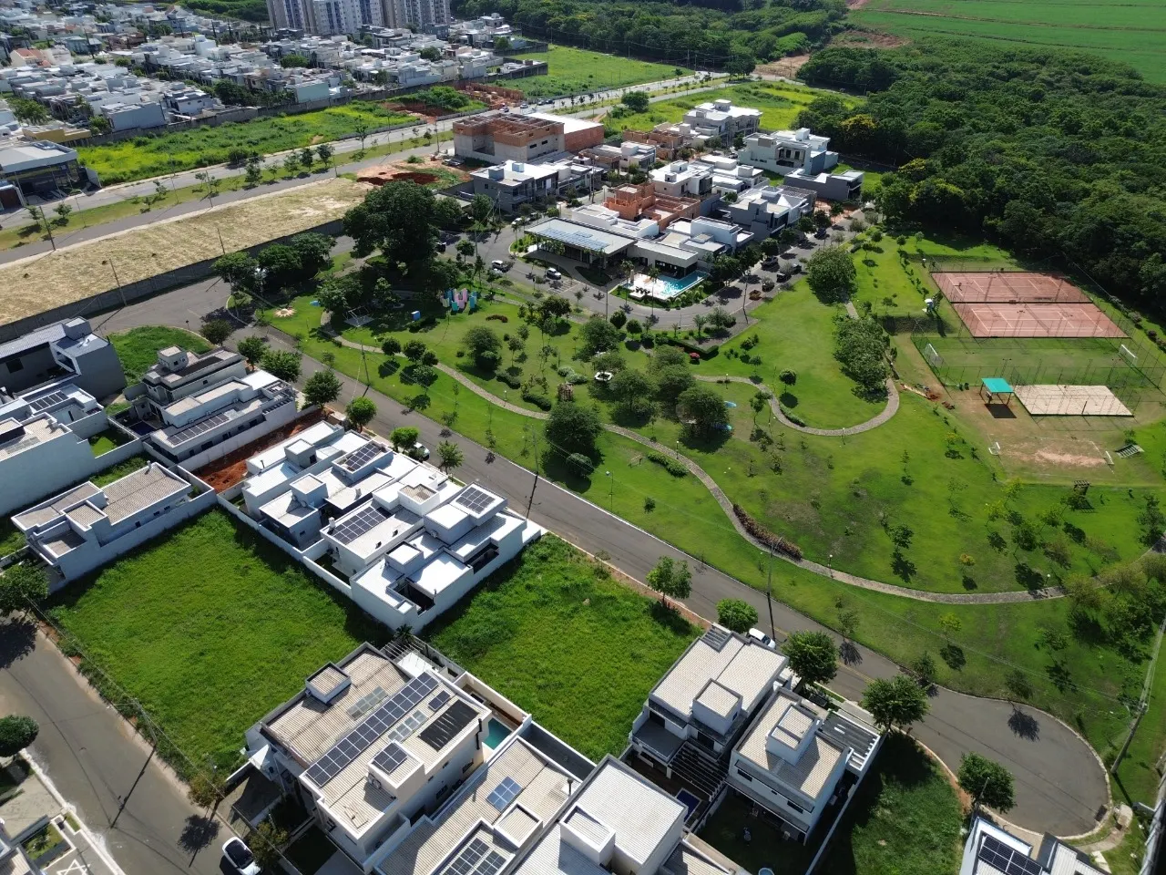 Terreno à venda de 250 m² em Hortolândia, SP, Brasil